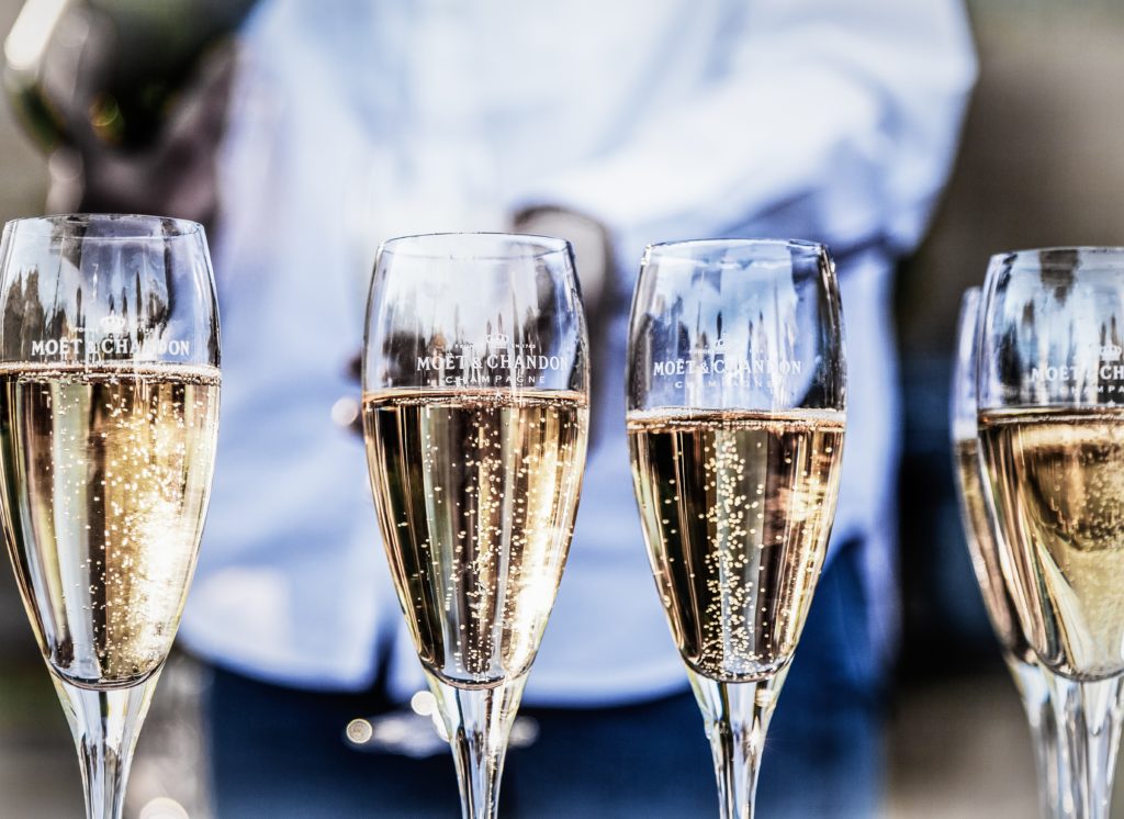 Wedding, champagne